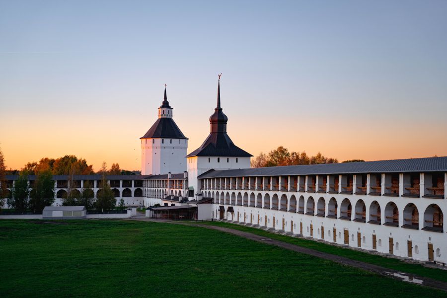 Кириллов – святая земля